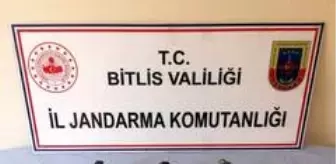 Bitlis Valiliği: Son dakika! Bitlis'te terör örgütüne ait 9 adet el bombası ele geçirildi Bitlis Valiliği: Son dakika! Bitlis'te terör örgütüne ait 9 adet el bombası ele geçirildi