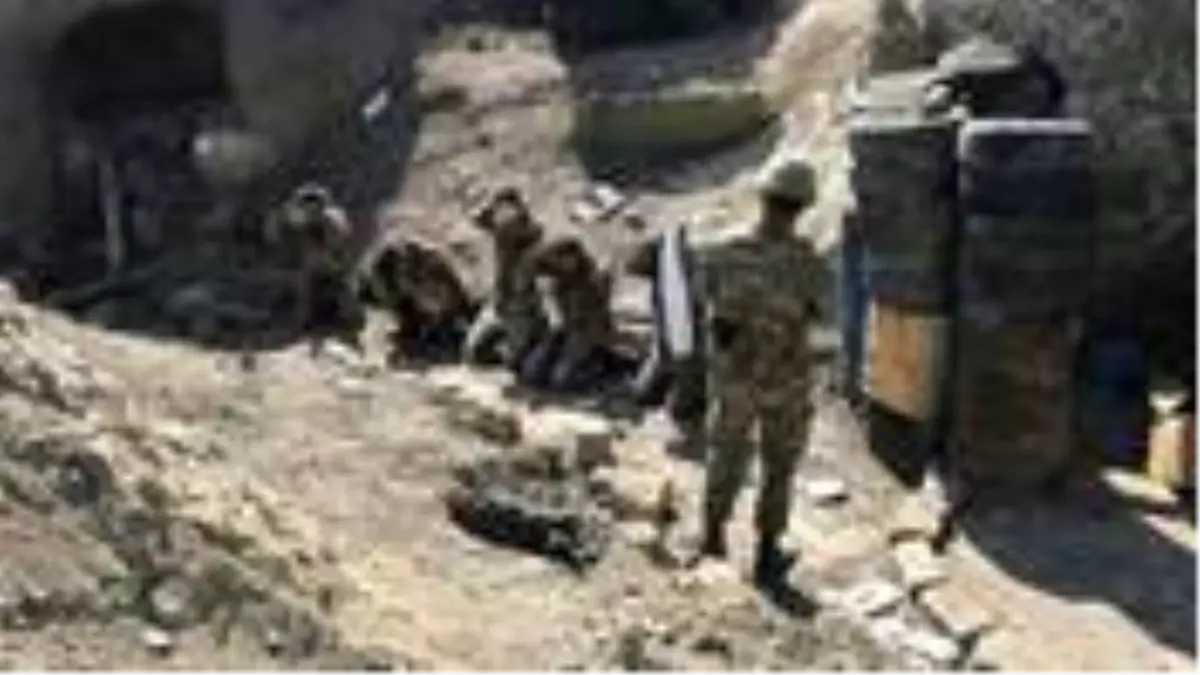 Cephedeki askerleri arkasına bakmadan kaçıyor! Ermenistan, çareyi askeri polis görevlendirmekte buldu