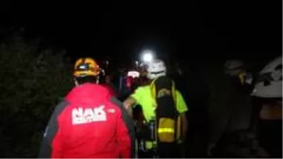 Dağda kaybolan 4 kişiyi termal dronla arama çalışmaları başladı Dağda kaybolan 4 kişiyi termal dronla arama çalışmaları başladı