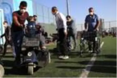 Elazığ'da 130 engelliye akülü araç ve tekerlekli sandalye Elazığ'da 130 engelliye akülü araç ve tekerlekli sandalye