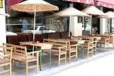 Eskişehirli esnaflar öğrencileri bekliyor Eskişehirli esnaflar öğrencileri bekliyor
