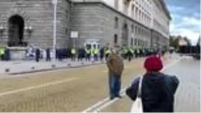 Son dakika haberleri | Hükümetin ve cumhuriyet başsavcısının istifası talebiyle süren protestolar 100. gününe girdi