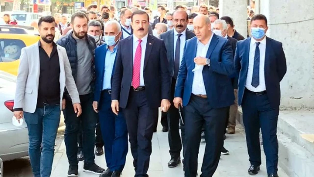 HDP'nin kalesinde dengeler değişebilir! Jirki aşiretinin önde gelenleri AK Parti'ye katıldı