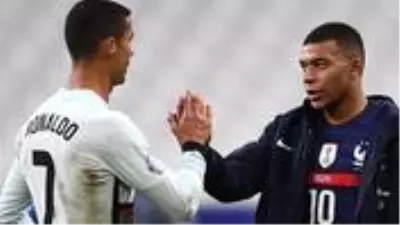 Juventus, PSG'li Kylian Mbappe için 395 milyon euro ödemeye hazır Juventus, PSG'li Kylian Mbappe için 395 milyon euro ödemeye hazır