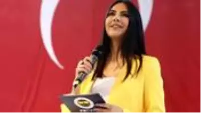 Kanser tedavisi gören sunucu Dilay Kemer, yoğun bakıma alındı Kanser tedavisi gören sunucu Dilay Kemer, yoğun bakıma alındı