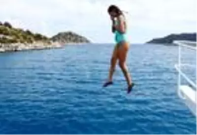 Kekova'da Rus turistlerin deniz keyfi Kekova'da Rus turistlerin deniz keyfi