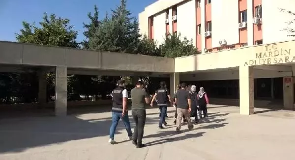 Son dakika haberleri! Mardin'de FETÖ/PDY operasyonu: 3 tutuklama