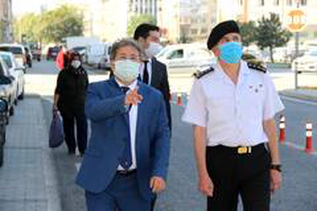 Kayseri İl Sağlık Müdürü: Koronavirüste düşüş 4 gündür durmuş durumda