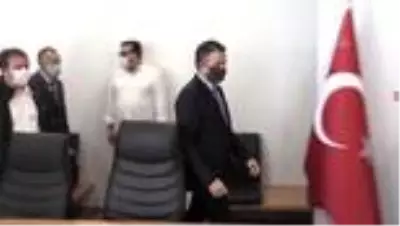 Pakdemirli: 'Kaynakların daha etkin kullanılması için akıllı tarım uygulamalarını yaygınlaştırılmasını hedefliyoruz' Pakdemirli: 'Kaynakların daha etkin kullanılması için akıllı tarım uygulamalarını yaygınlaştırılmasını hedefliyoruz'