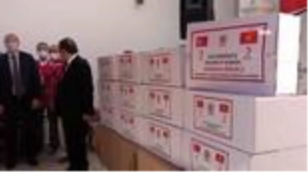 Samsun'dan Kırgızistan'a 180 bin adet maske