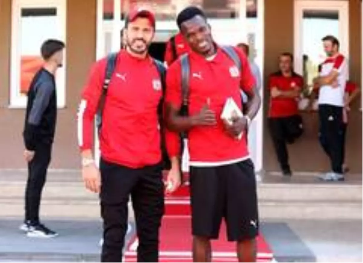 Sivasspor kafilesi Kayseri'ye gitti