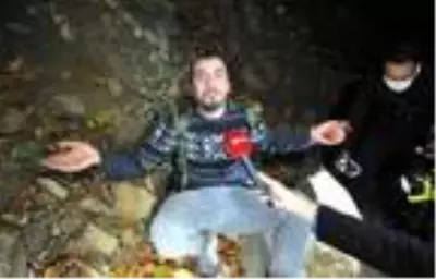 Uludağ eteklerinde kaybolan 4 kişi, 6 saat sonra bulundu (Tüm Aktüel Görüntülerle) Uludağ eteklerinde kaybolan 4 kişi, 6 saat sonra bulundu (Tüm Aktüel Görüntülerle)