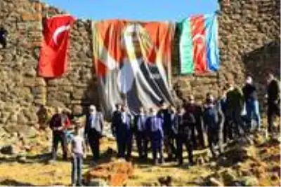 Vali Hüseyin Öner, Kinzi Kalesi'ne bayrak çekilmesi dolayısıyla düzenlenen programa katıldı