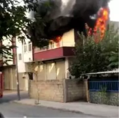 - Adıyaman'da ev alev alev yandı - Adıyaman'da ev alev alev yandı