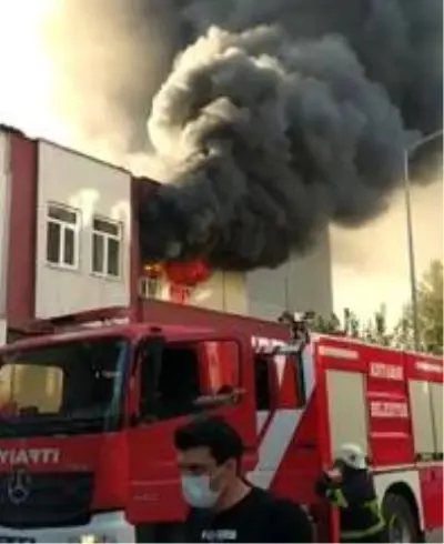 - Adıyaman'da ev alev alev yandı - Adıyaman'da ev alev alev yandı
