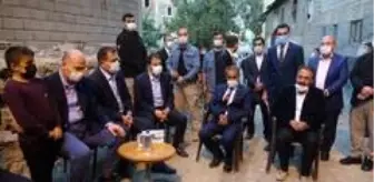 Kayalı: Bakan Soylu'dan teröristlerin katlettiği vatandaşların ailelerine taziye ziyareti Kayalı: Bakan Soylu'dan teröristlerin katlettiği vatandaşların ailelerine taziye ziyareti