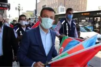 Başkent esnafına Azerbaycan bayrağı