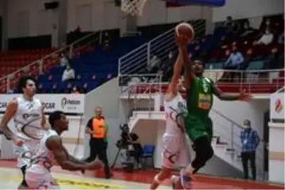 Basketbol Süper Ligi: Aliağa Petkim Spor: 108 Frutti Extra Bursaspor : 80 Basketbol Süper Ligi: Aliağa Petkim Spor: 108 Frutti Extra Bursaspor : 80