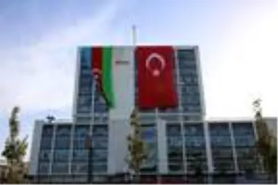Ümraniye Belediyesi'nden Azerbaycan'a bayraklı destek