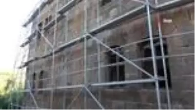 Bitlis'te 130 yıllık tarihi yapı, Fuat Sezgin Kültür Evi olarak onarılıyor Bitlis'te 130 yıllık tarihi yapı, Fuat Sezgin Kültür Evi olarak onarılıyor