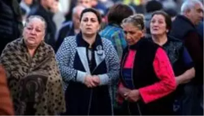Ermenistan'dan Gence ve Mingeçevir kentlerine füze saldırısı: 5 sivil öldü, 35 sivil yaralı Ermenistan'dan Gence ve Mingeçevir kentlerine füze saldırısı: 5 sivil öldü, 35 sivil yaralı