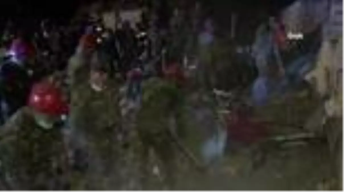 Son dakika! Ermenistan'ın füzeli saldırısında hayatını kaybeden kişi sayısı 12'ye yükseldi