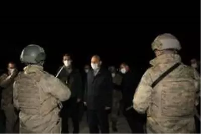 İçişleri Bakanı Süleyman Soylu, İkiyaka Dağları'ndaki askerleri ziyaret etti İçişleri Bakanı Süleyman Soylu, İkiyaka Dağları'ndaki askerleri ziyaret etti