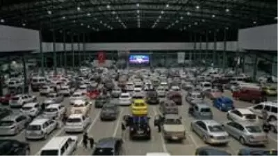 Isparta'da arabada sinema keyfi Isparta'da arabada sinema keyfi