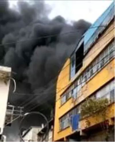 Son dakika haberleri... Polyester üretilen iş yerinde korkutan yangın: 4 kişi dumandan etkilendi Son dakika haberleri... Polyester üretilen iş yerinde korkutan yangın: 4 kişi dumandan etkilendi