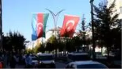 Kırşehir'den Azerbaycan'a bayraklı destek Kırşehir'den Azerbaycan'a bayraklı destek