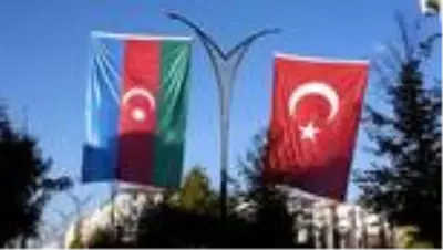 Kırşehir'den Azerbaycan'a bayraklı destek Kırşehir'den Azerbaycan'a bayraklı destek