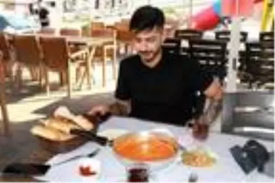 Samsun'un ünlü menemencisi, tarifi verdi Samsun'un ünlü menemencisi, tarifi verdi