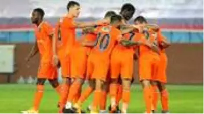 Son Dakika: Medipol Başakşehir, deplasmanda Trabzonspor'u 2-0 mağlup etti Son Dakika: Medipol Başakşehir, deplasmanda Trabzonspor'u 2-0 mağlup etti