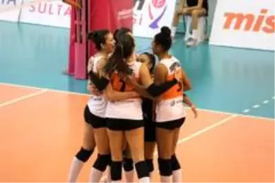 Sultanlar Ligi: Eczacıbaşı VitrA: 3 - THY: 0 Sultanlar Ligi: Eczacıbaşı VitrA: 3 - THY: 0