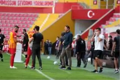 Süper Lig: Kayserispor: 0 Sivasspor: 1 (İlk yarı) Süper Lig: Kayserispor: 0 Sivasspor: 1 (İlk yarı)