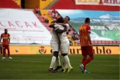 Süper Lig: Kayserispor: 1 - Sivasspor: 3 (Maç Sonucu) Süper Lig: Kayserispor: 1 - Sivasspor: 3 (Maç Sonucu)