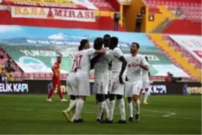 Süper Lig: Kayserispor: 1 - Sivasspor: 3 (Maç Sonucu) Süper Lig: Kayserispor: 1 - Sivasspor: 3 (Maç Sonucu)