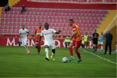 Süper Lig: Kayserispor: 1 - Sivasspor: 3 (Maç Sonucu) Süper Lig: Kayserispor: 1 - Sivasspor: 3 (Maç Sonucu)