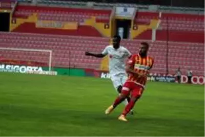 Süper Lig: Kayserispor: 1 - Sivasspor: 3 (Maç Sonucu) Süper Lig: Kayserispor: 1 - Sivasspor: 3 (Maç Sonucu)