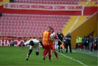 Süper Lig: Kayserispor: 1 - Sivasspor: 3 (Maç Sonucu) Süper Lig: Kayserispor: 1 - Sivasspor: 3 (Maç Sonucu)