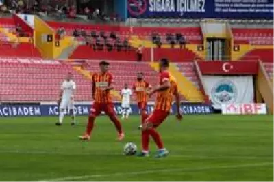 Süper Lig: Kayserispor: 1 - Sivasspor: 3 (Maç Sonucu) Süper Lig: Kayserispor: 1 - Sivasspor: 3 (Maç Sonucu)