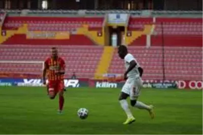 Süper Lig: Kayserispor: 1 - Sivasspor: 3 (Maç Sonucu) Süper Lig: Kayserispor: 1 - Sivasspor: 3 (Maç Sonucu)