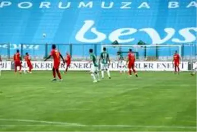 Süper Lig: Konyaspor: 0 Yeni Malatyaspor: 0 (İlk yarı) Süper Lig: Konyaspor: 0 Yeni Malatyaspor: 0 (İlk yarı)
