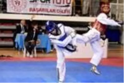 Son dakika haberleri! Taekwondoda 9 ay sonra şampiyona düzenlenecek Son dakika haberleri! Taekwondoda 9 ay sonra şampiyona düzenlenecek
