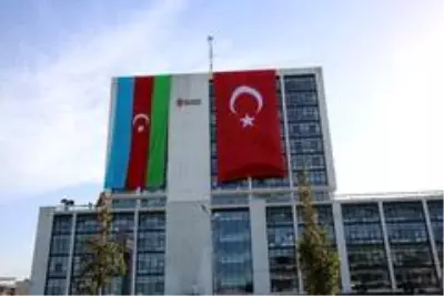 Ümraniye Belediyesi'nden Azerbaycan'a bayraklı destek