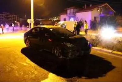 Son dakika haber | Uşak'ta polis aracı ile otomobil çarpıştı: 2 polis yaralı Son dakika haber | Uşak'ta polis aracı ile otomobil çarpıştı: 2 polis yaralı