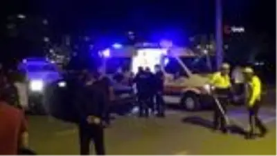 Son dakika haber | Uşak'ta polis aracı ile otomobil çarpıştı: 2 polis yaralı Son dakika haber | Uşak'ta polis aracı ile otomobil çarpıştı: 2 polis yaralı