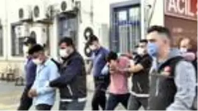 Son dakika haberi: Uyuşturucu satıcılarına şafak operasyonu: 19 tutuklama Son dakika haberi: Uyuşturucu satıcılarına şafak operasyonu: 19 tutuklama
