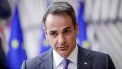 Yunanistan'ın Meriç Nehri kıyısına inşa ettiği yeni tel örgü 'Nisan 2021'de tamamlanacak'