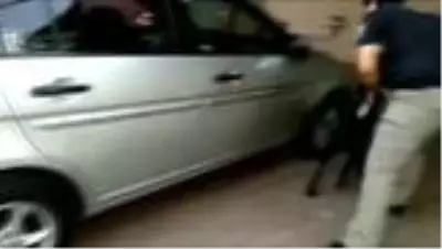 Adana'da otomobilin yakıt deposunda 12 kilo 450 gram esrar ele geçirildi Adana'da otomobilin yakıt deposunda 12 kilo 450 gram esrar ele geçirildi